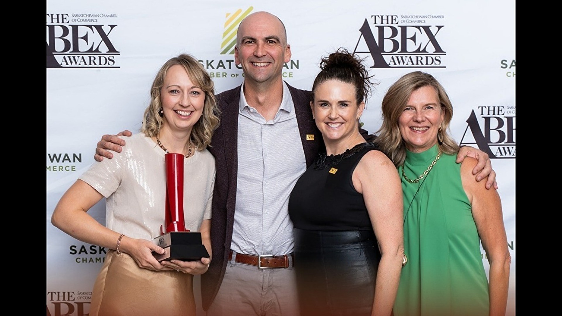 Greenwave recognized with 2025 ABEX Sustainability Leadership Award for environmental impact.